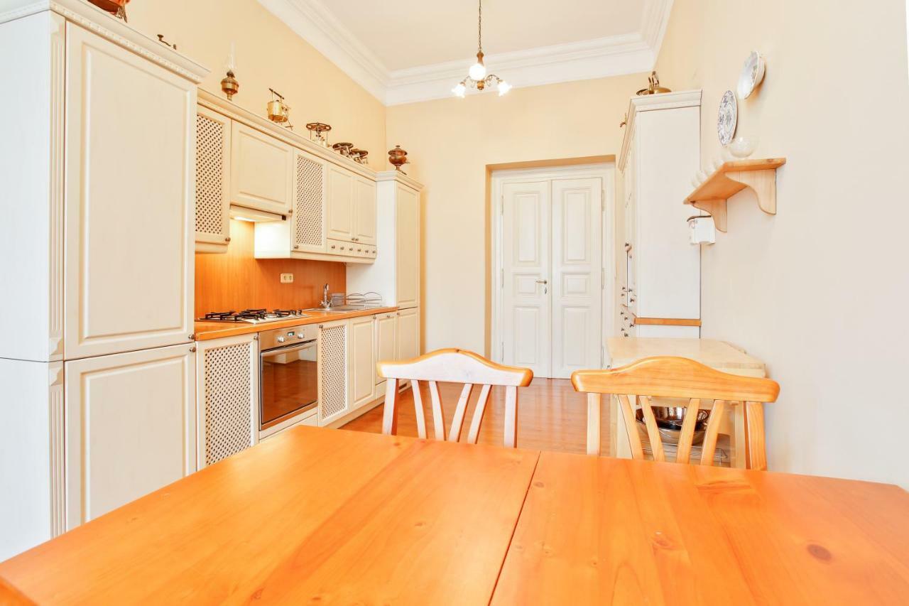 Open Gate Apartment Prague Exterior photo