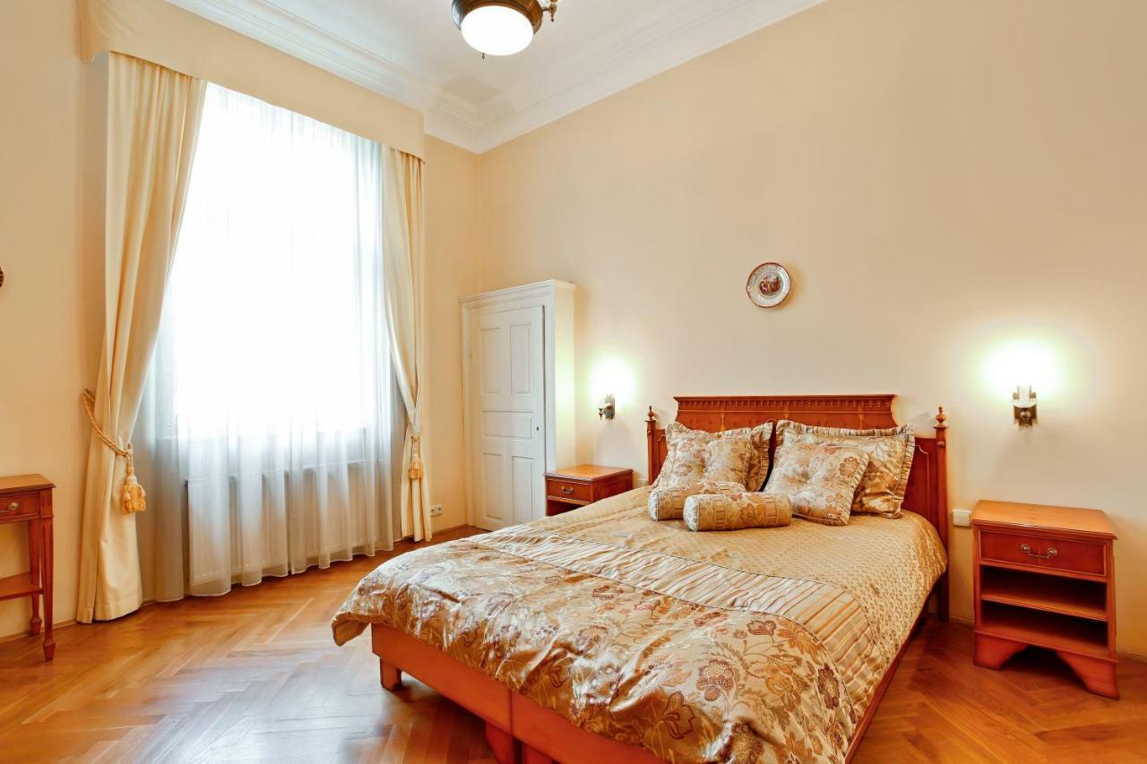 Open Gate Apartment Prague Exterior photo