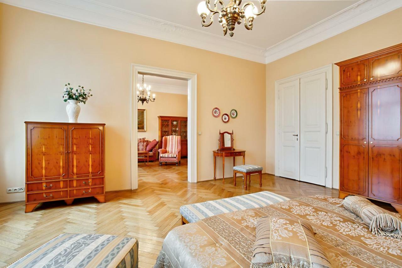 Open Gate Apartment Prague Exterior photo