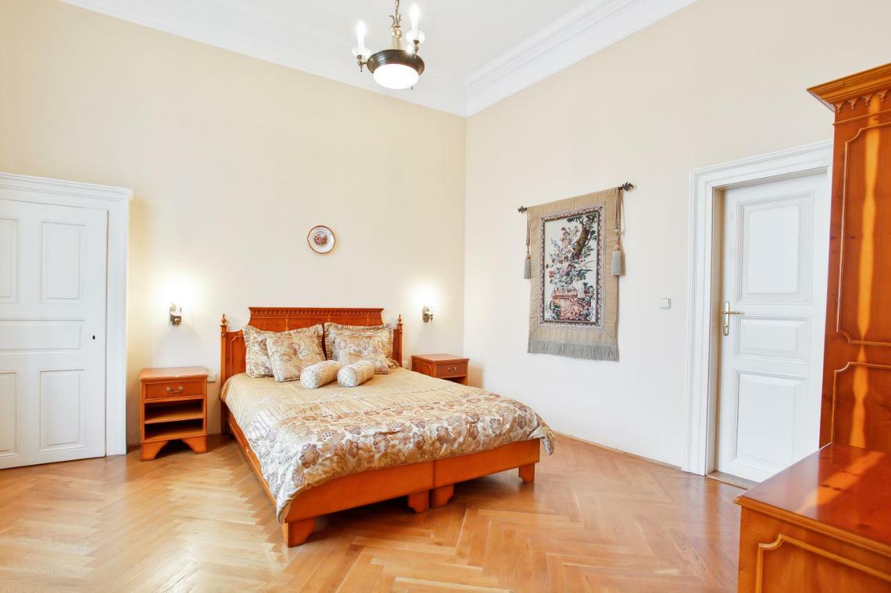 Open Gate Apartment Prague Exterior photo
